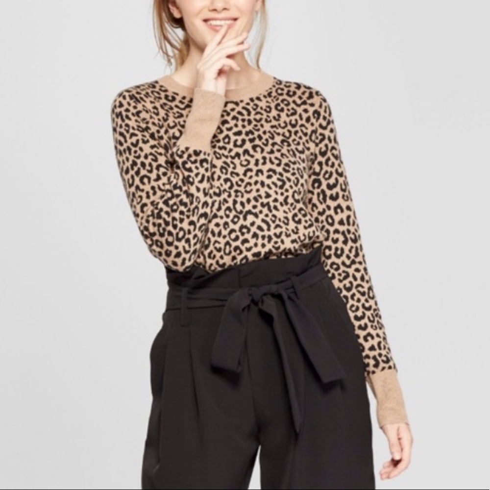 Leopard knit sweater